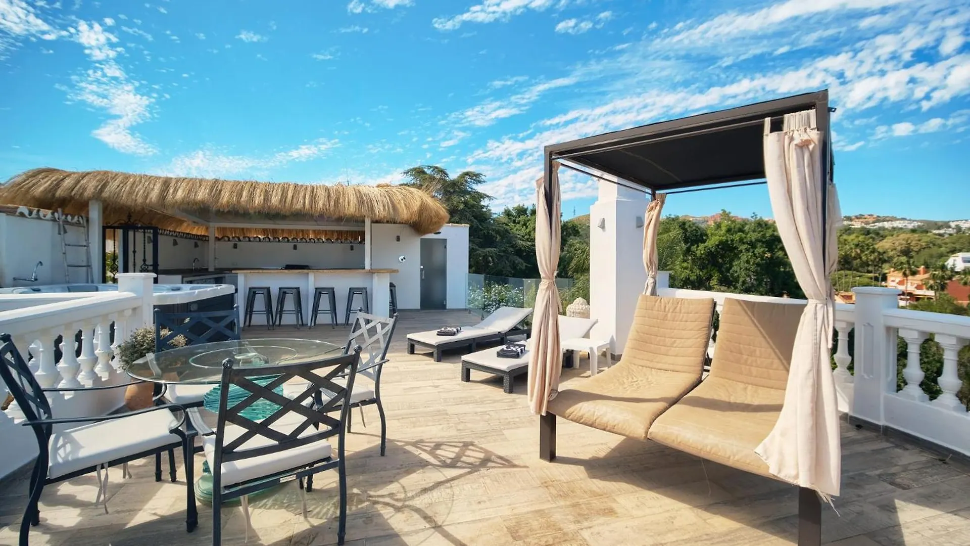Villacinco Sitio de Calahonda Villa