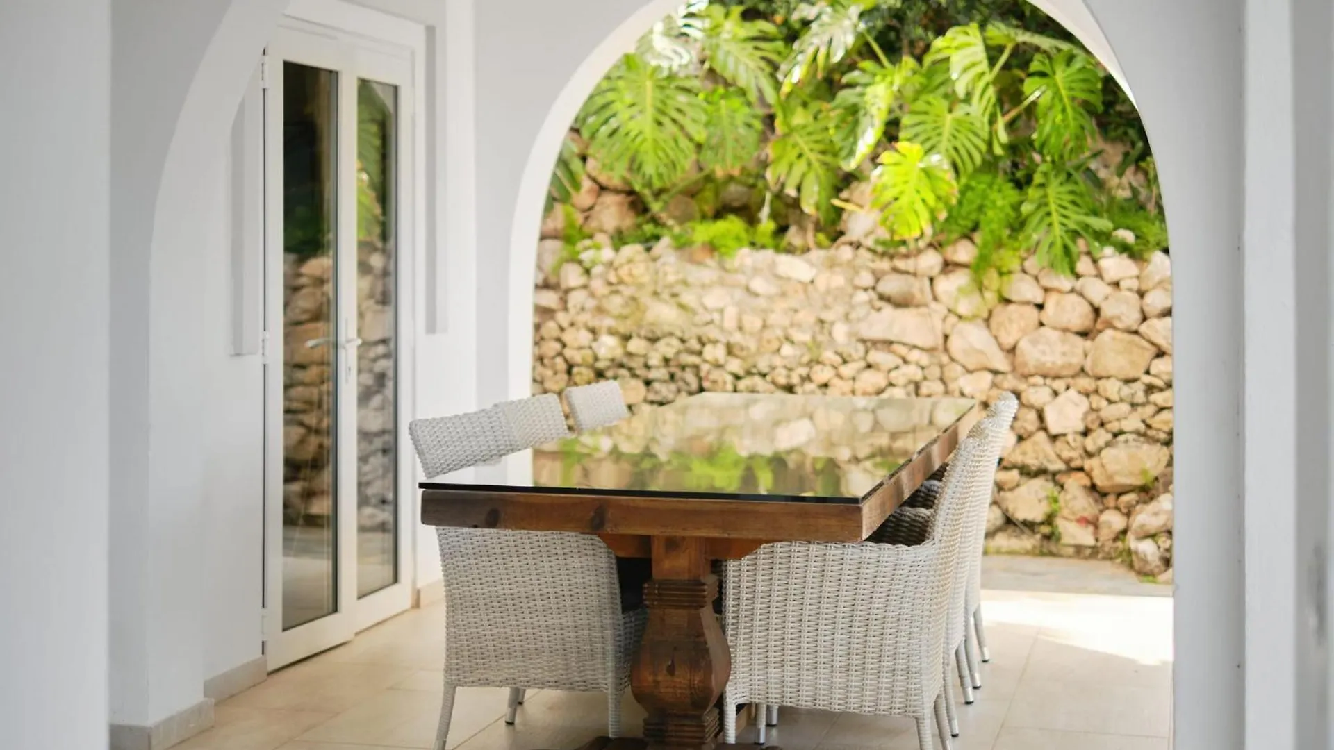 Villacinco Sitio de Calahonda Villa